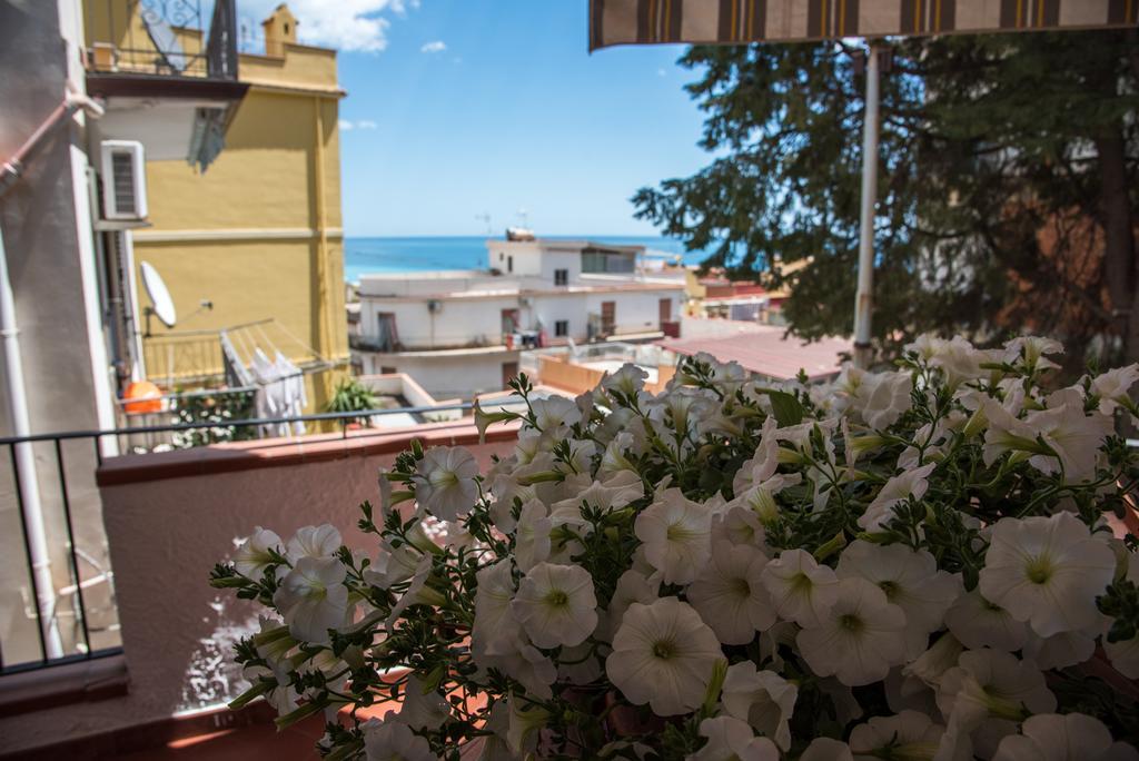 La Maison Doree Giardini Naxos Pokoj fotografie